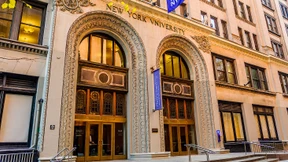 Universität von New York verzichtet auf Gebühren für Medizinstudium