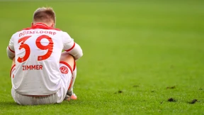 Düsseldorf kommt auch gegen zehn Gegner nicht voran