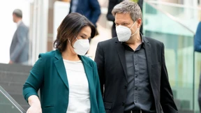 Die Grünen fordern radikalen Kurswechsel