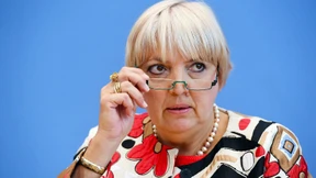 AfD-Fraktion wirft Bundestagsvizepräsidentin Rechtsbruch vor