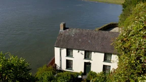 Nackt vorbei an der Schenke