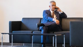 Feldmanns Weg ins Nichts