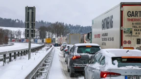 Wintersturm „Tristan“ sorgt für Chaos auf deutschen Autobahnen