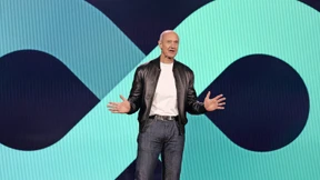 Mit Siemens-Gen und Lederjacke