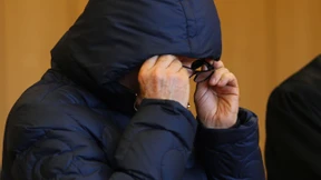 Gericht hebt Verurteilung vorerst auf