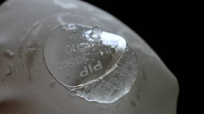 Skandal um Billig-Brustimplantate