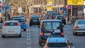 App zeigt die Grünphase der nächsten Ampel