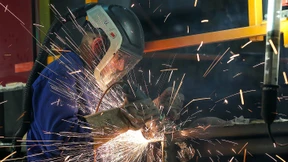 Industrie mit stärkstem Auftragsplus seit 2014