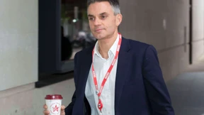 Vor dem Aufräumen ein goldener Handschlag 