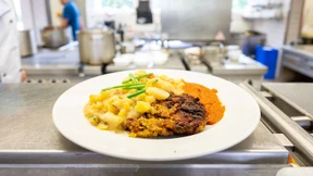 Essen für alle wie im Restaurant