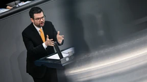 Krieg, Verschuldung, Zeitenwende – Was wird aus dem Grundgesetz?