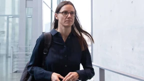 Blockade in Wolfsburg verhindert Katrin Suder