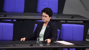 Justizministerin will Geld von Flüchtlingen beschlagnahmen