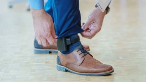 Bundesrat stimmt für Fußfessel