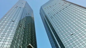 Razzia bei früheren Deutsche-Bank-Kanzleien