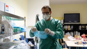 EU-Kommission legt Notreserven von Schutzkleidung und Beatmungsgeräten an