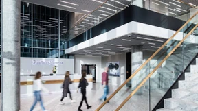 Frankfurter Allgemeine Zeitung - Anspruch, Arbeitsweise und Finanzierung