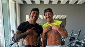 Sympathisiert Özil mit Rechtsextremisten?