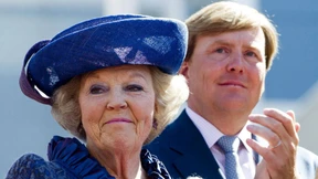 Übergabe nach dreiunddreißig Jahren  