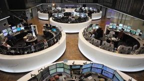 VW-Aktie führt Dax ins Plus