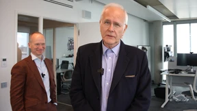 Harald Schmidt über Buckelwale, Brandmauern und Blockaden