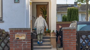Ehepaar stirbt nach Schüssen in Wohnung