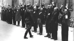 Anpassung und Unterwerfung