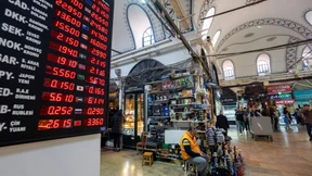 Anleger gegen Erdogan