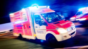 Lkw-Fahrer übersieht Radfahrerin