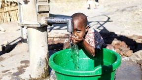 Entwicklungsminister Müller: „Soll ich die Kinder bestrafen?“