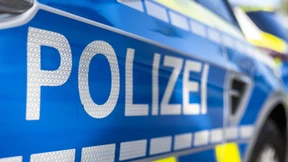 Junge Frau stirbt nach Messerangriff in Spielhalle