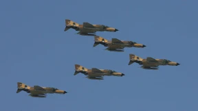 Iran stellt neues Kampfflugzeug vor