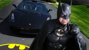 Wohltätiger Batman bei Autounfall ums Leben gekommen