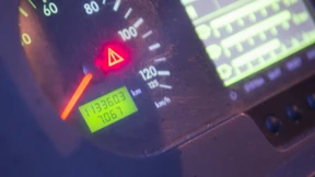 Berliner Polizei zieht Schrott-Reisebus aus dem Verkehr