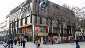 Kaufhof-Mitarbeiter sollen auf Gehalt verzichten