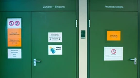 Karlsruhe weist Klage auf Videoübertragung ab