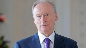 Putins düsterer Falke