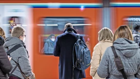 Warum man in Zügen besser FFP2 tragen sollte