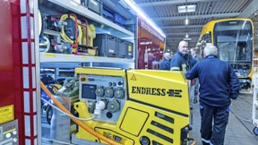 Schnelle Hilfe bei Unfall auf der Schiene