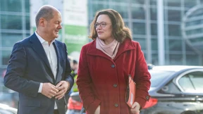 Nahles und Scholz starten Werbetour für Groko