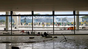 Sicherheitskräfte gehen gegen Bolsonaro-Anhänger vor