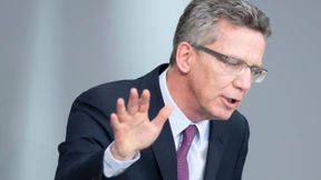 De Maizière weist Vorwurf der Lüge zurück