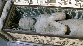 Ein Pharao aus Plastik