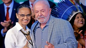 Umarmen und umgarnen