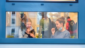 Ich bin doppelt geimpft. Muss ich mich trotzdem testen lassen?