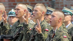 So wird Polens Militär auf Linie gebracht