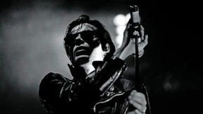 Opfer des eigenen Mythos