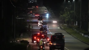 Sri Lankas früherer Präsident nach Flucht zurück im Land