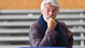 Volksbühnen-Intendant tritt zurück