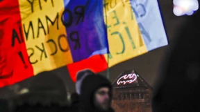 Tausende Rumänen protestieren weiter